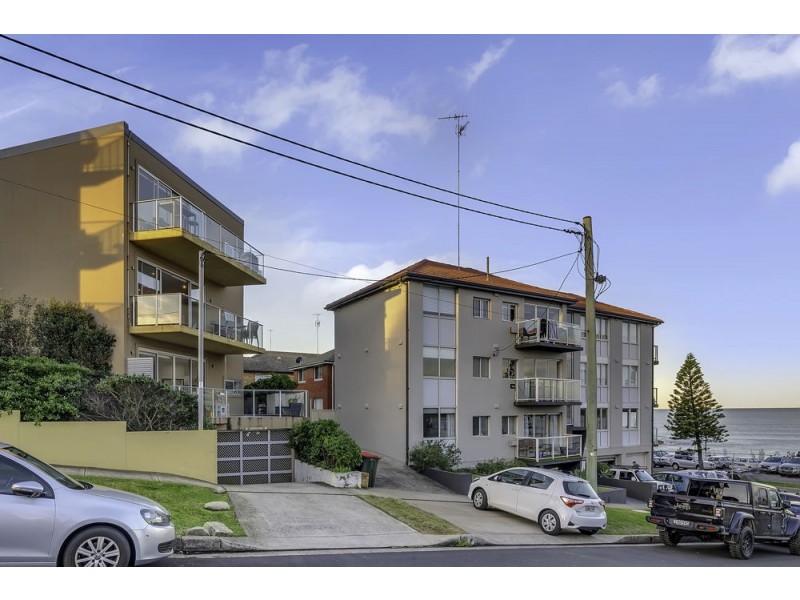 2/2 Severn Street, Maroubra NSW 2035