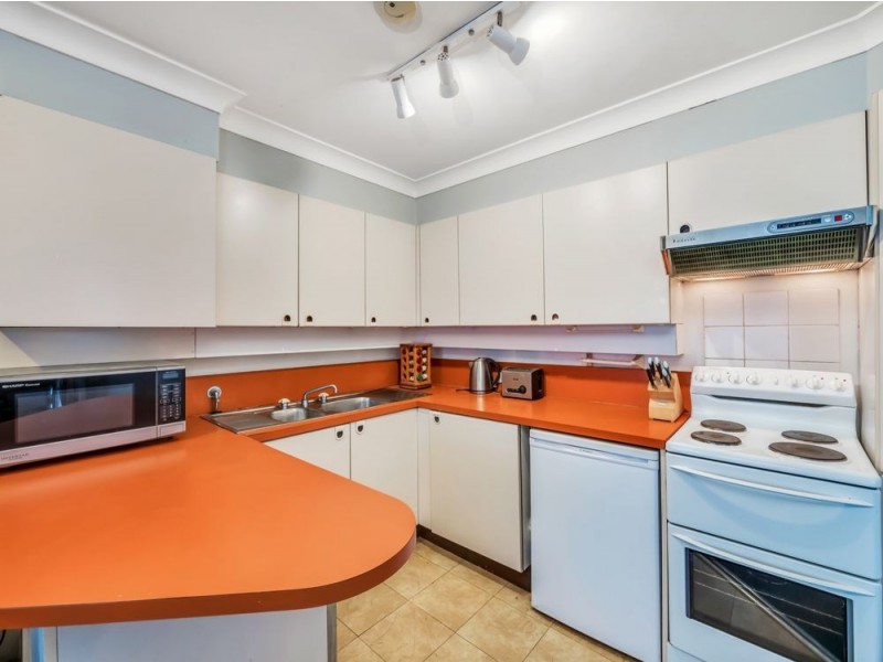 28/5 Campbell Parade, Bondi Beach NSW 2026