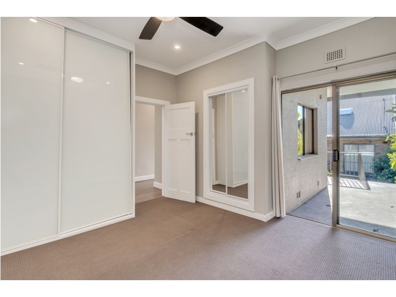 2/17 Crinan street, Hurlstone Park NSW 2193