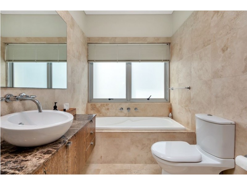 64 Marine Parade, Maroubra NSW 2035