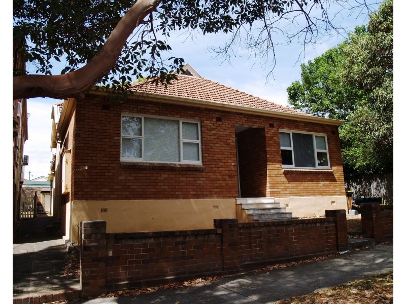 2/25 The Boulevarde, Lewisham NSW 2049