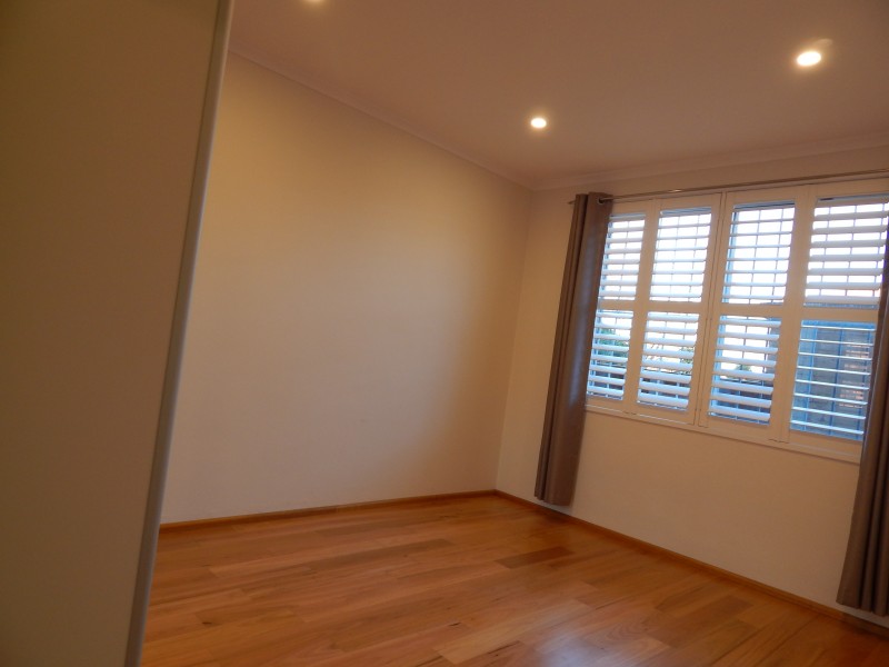 2/75 Warren Rd, Marrickville NSW 2204