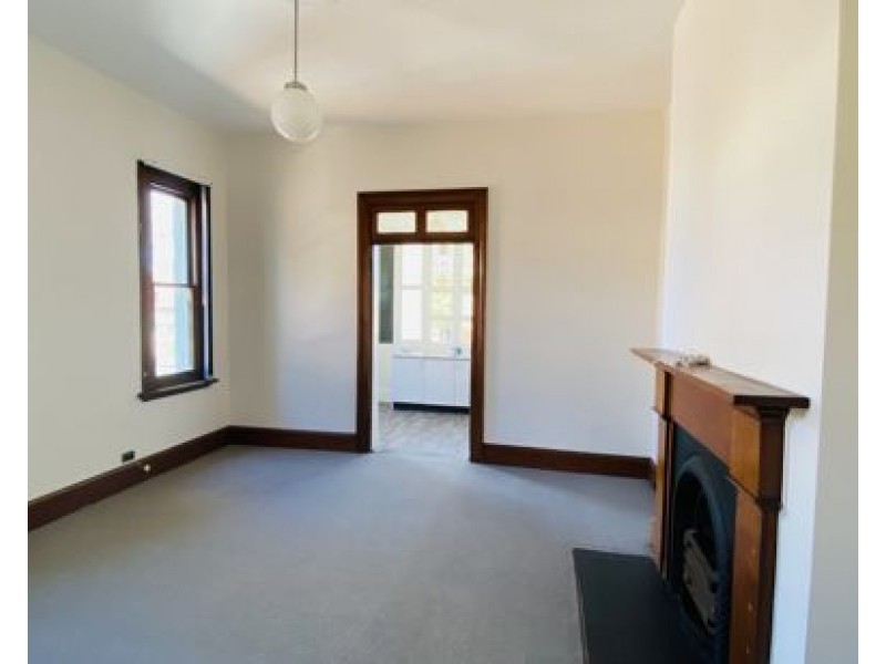 2/18 New Canterbury Road, Petersham NSW 2049