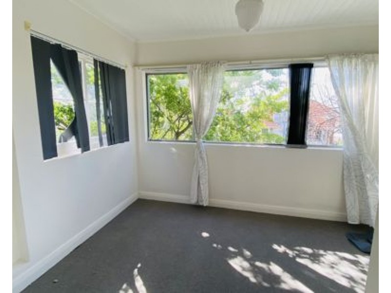 2/18 New Canterbury Road, Petersham NSW 2049