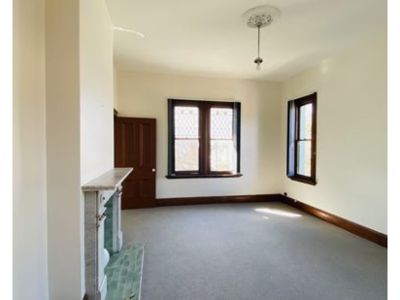 2/18 New Canterbury Road, Petersham NSW 2049