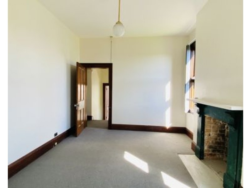 2/18 New Canterbury Road, Petersham NSW 2049