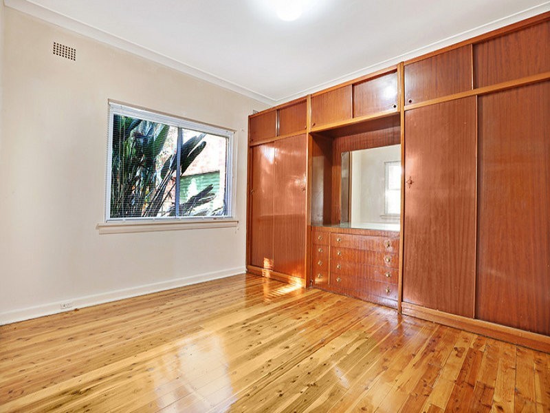 13 Dibble Avenue, Marrickville NSW 2204