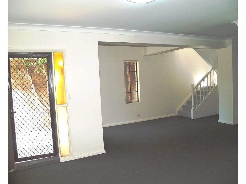 2/168 Flood Street, Leichhardt NSW 2040