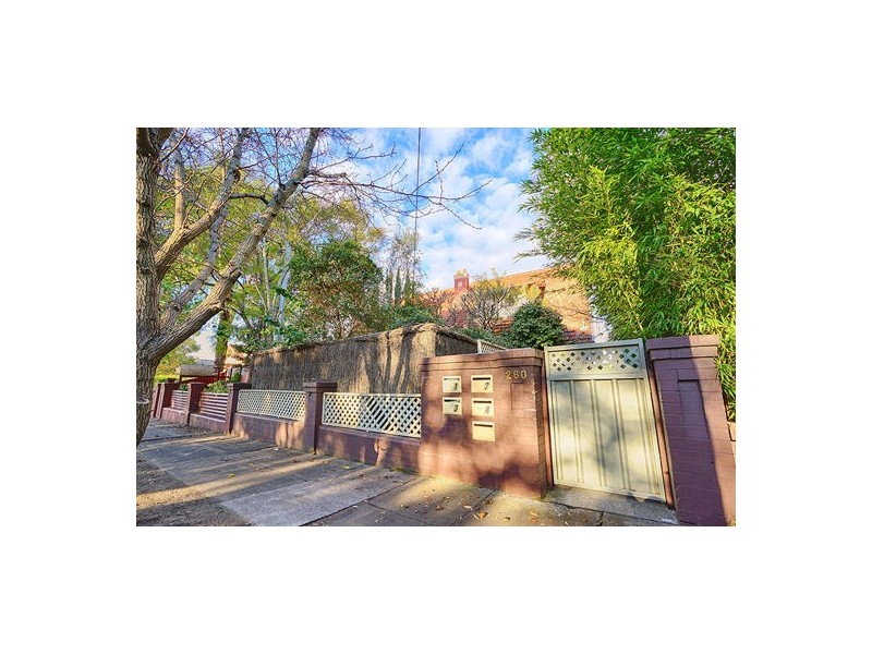 2/260 New Canterbury Road, Lewisham NSW 2049