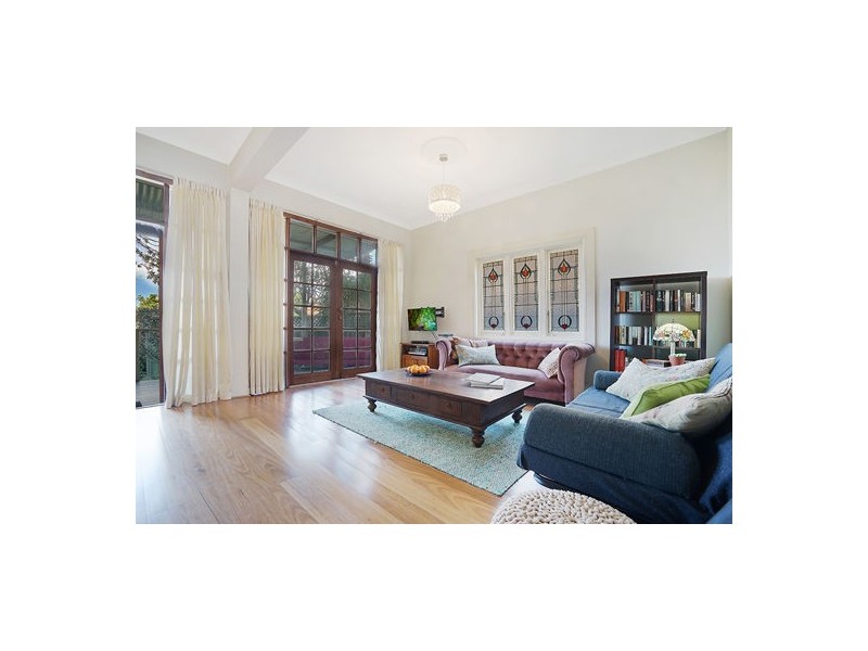 2/260 New Canterbury Road, Lewisham NSW 2049