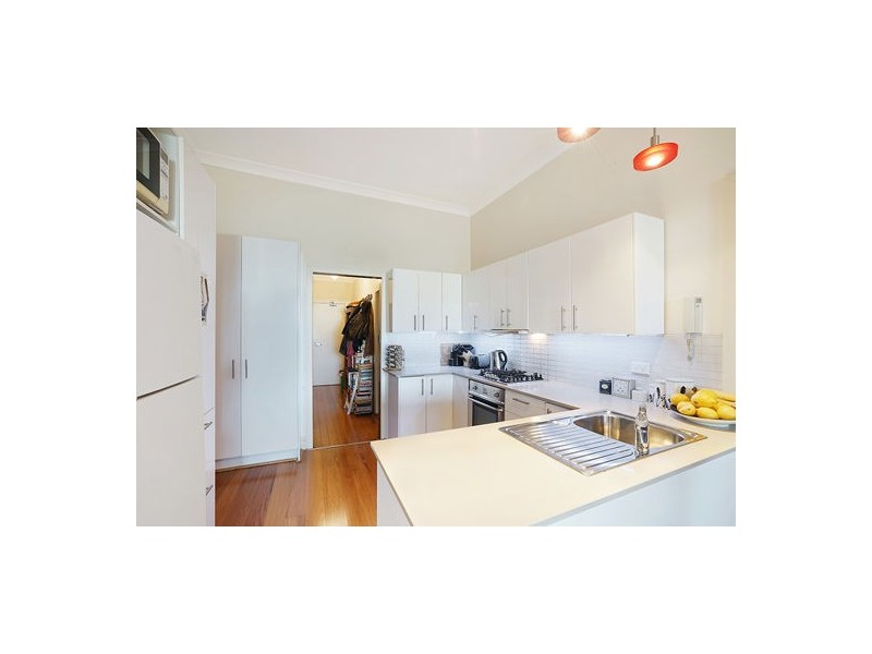 2/260 New Canterbury Road, Lewisham NSW 2049