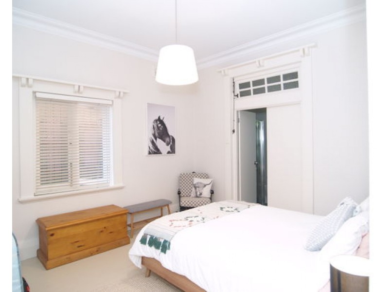 1/260 New Canterbury Road, Lewisham NSW 2049
