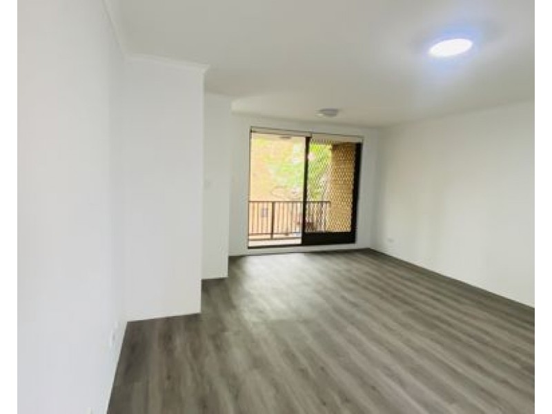 21/4 Goodlet Street, Surry Hills NSW 2010
