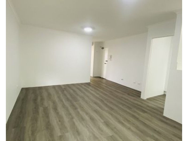 21/4 Goodlet Street, Surry Hills NSW 2010
