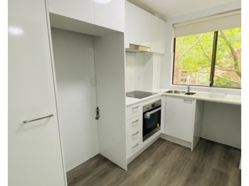 21/4 Goodlet Street, Surry Hills NSW 2010