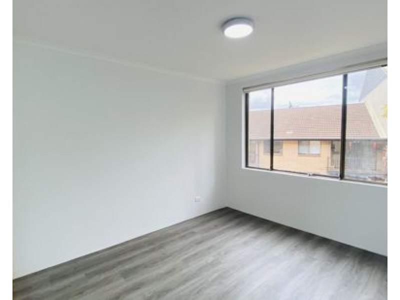 21/4 Goodlet Street, Surry Hills NSW 2010