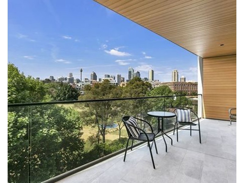 701/2F Wentworth Park Road, Glebe NSW 2037