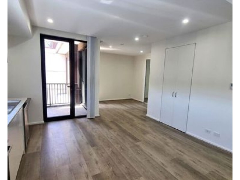 302 147 New Canterbury Road, Lewisham NSW 2049
