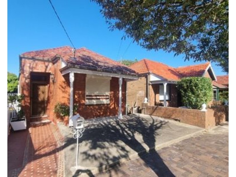 40 Kays Avenue East, Marrickville NSW 2204