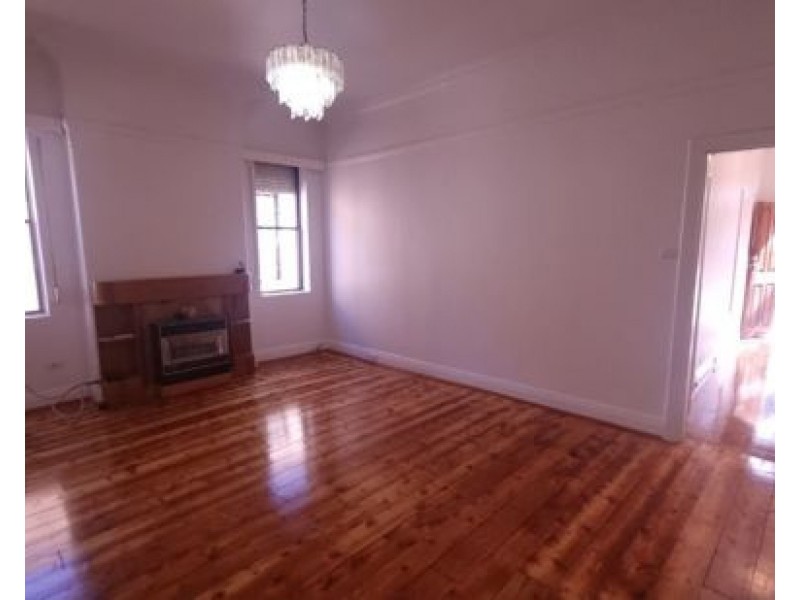 40 Kays Avenue East, Marrickville NSW 2204