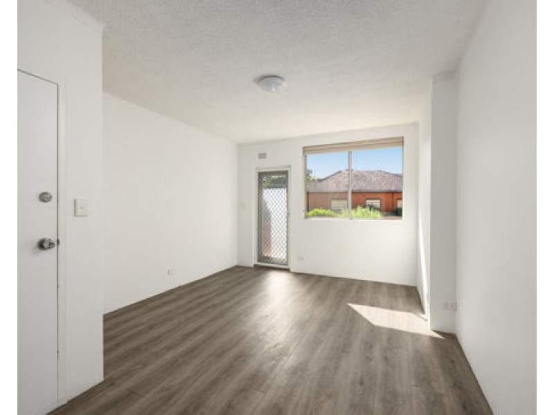 2 /10 Hampstead Road, Homebush West NSW 2140