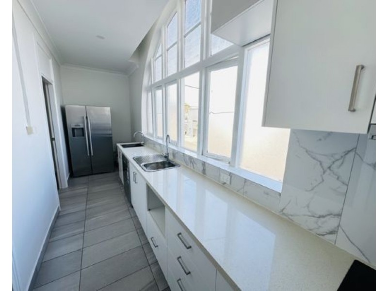 1/139 New Canterbury Road, Lewisham NSW 2049