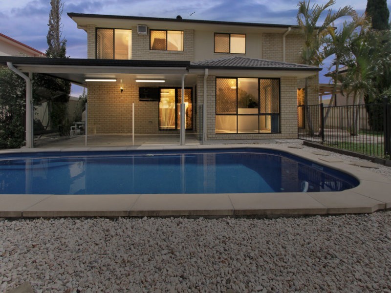 14 Cornell Close, Regents Park QLD 4118