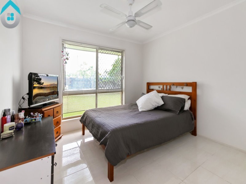 19 Cosway Street, Hillcrest QLD 4118