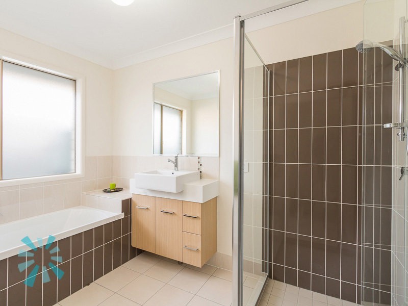 44A Maryland Drive, Regents Park QLD 4118
