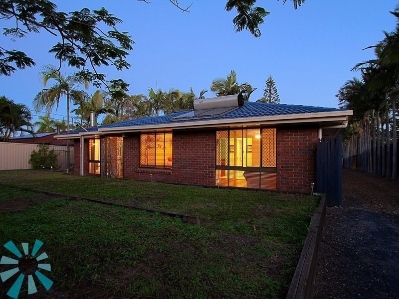98 Parkroyal Cres, Regents Park QLD 4118