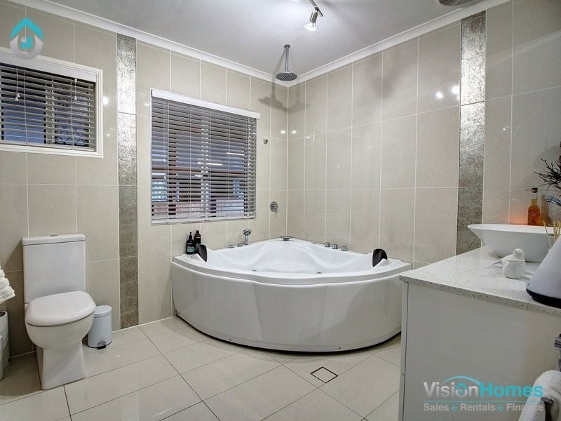 55 Richmond Court, Munruben QLD 4125