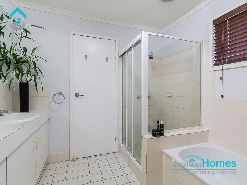 12 Hargrill Court, Boronia Heights QLD 4124
