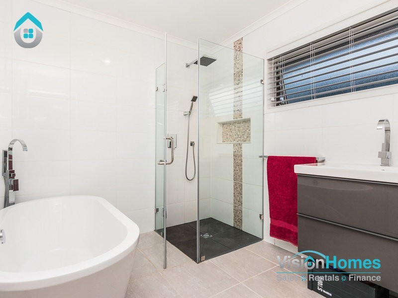 26 MASTHEAD STREET, Jamboree Heights QLD 4074