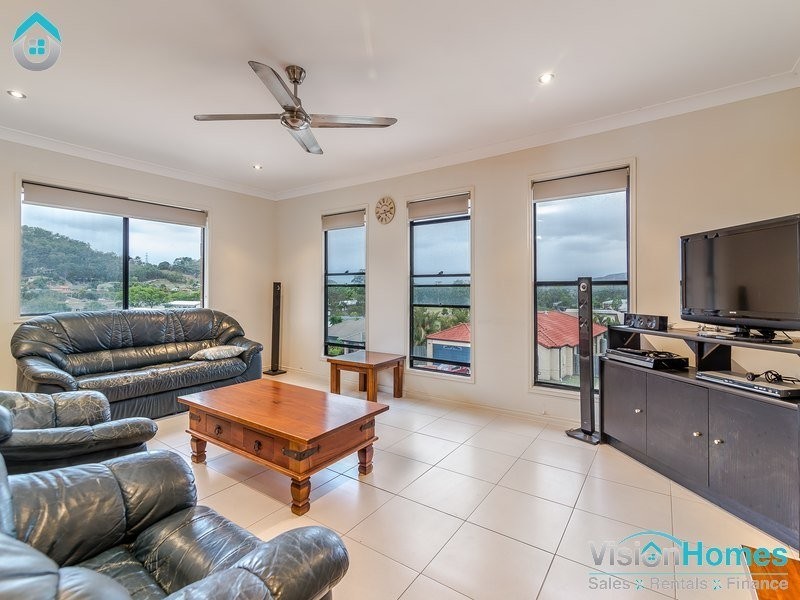 8 MOUNTAIN VIEW CRESCENT, Mount Warren Park QLD 4207