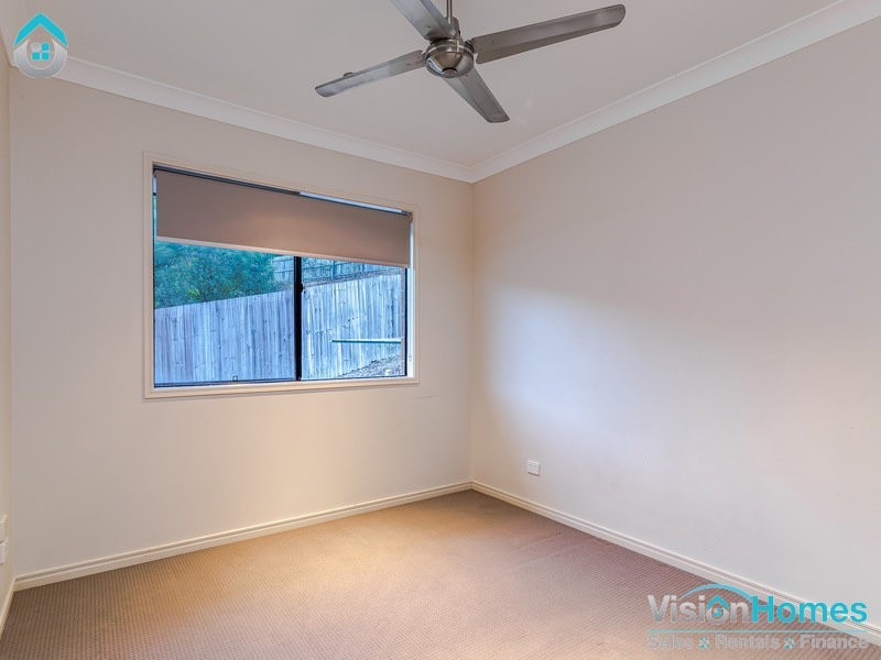 8 MOUNTAIN VIEW CRESCENT, Mount Warren Park QLD 4207