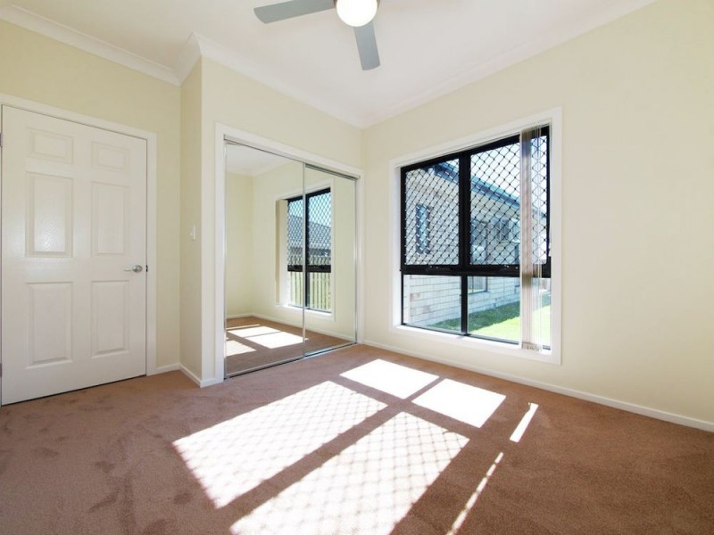 39 Stringybark Street, Regents Park QLD 4118