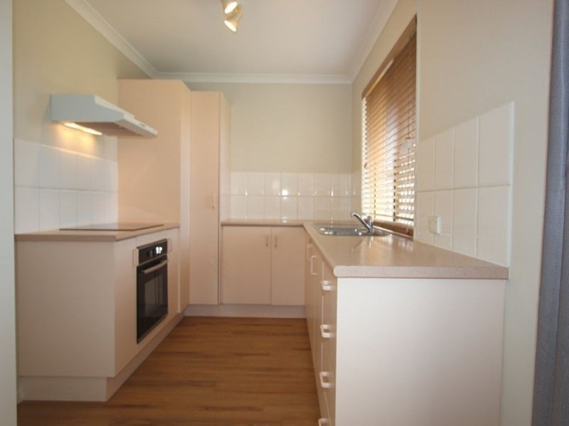 10 Jobson Place, Crestmead QLD 4132