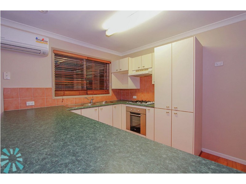 4 Barron Court, Hillcrest QLD 4118