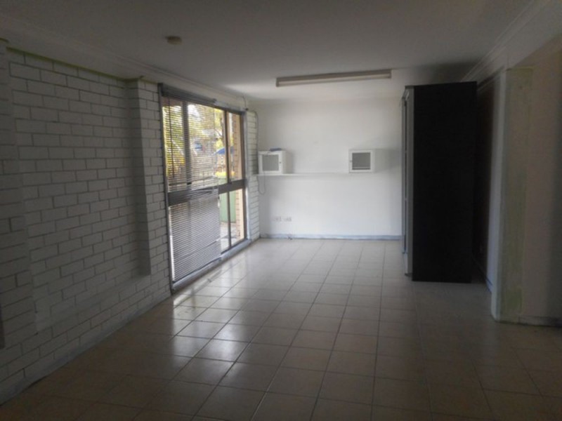 18 Hakea Street, Crestmead QLD 4132