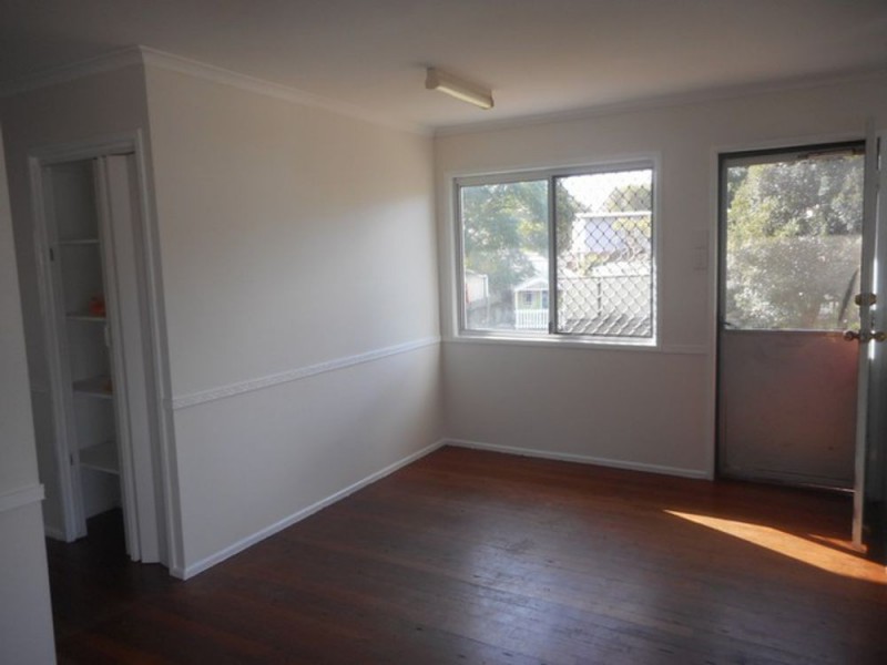 18 Hakea Street, Crestmead QLD 4132