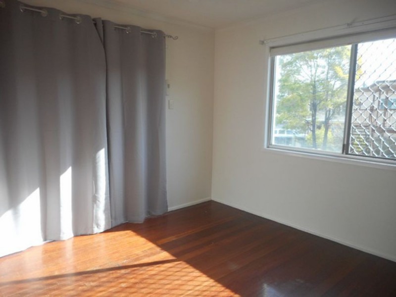 18 Hakea Street, Crestmead QLD 4132