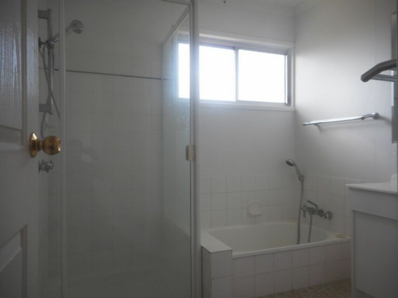 18 Hakea Street, Crestmead QLD 4132