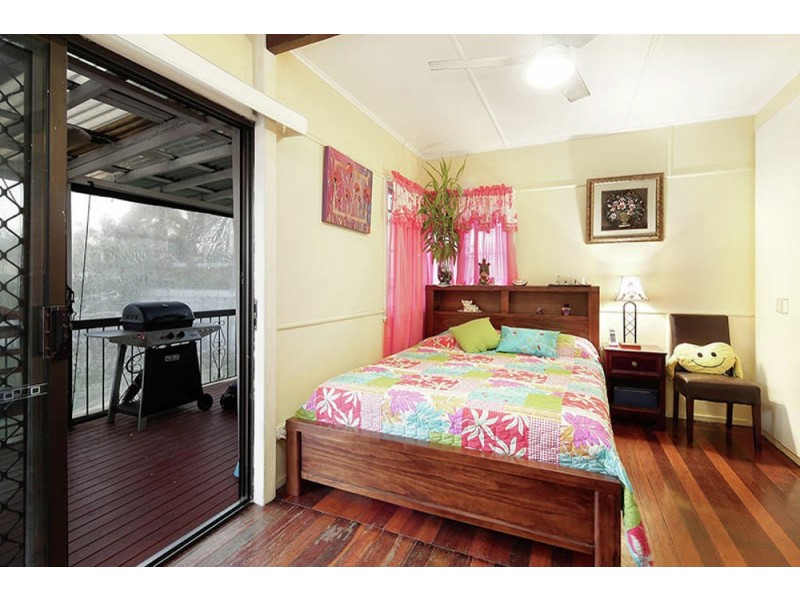 2099 WYNNUM RD, Wynnum West QLD 4178