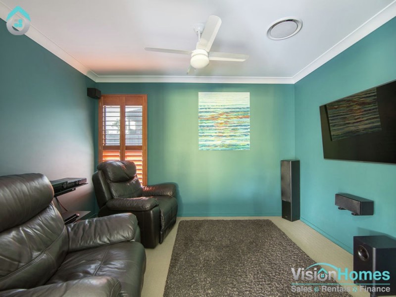 41 Shallow Bay Drive, Springfield Lakes QLD 4300