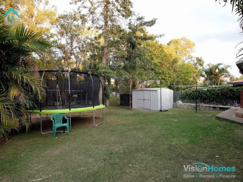 47 Conifer St, Hillcrest QLD 4118