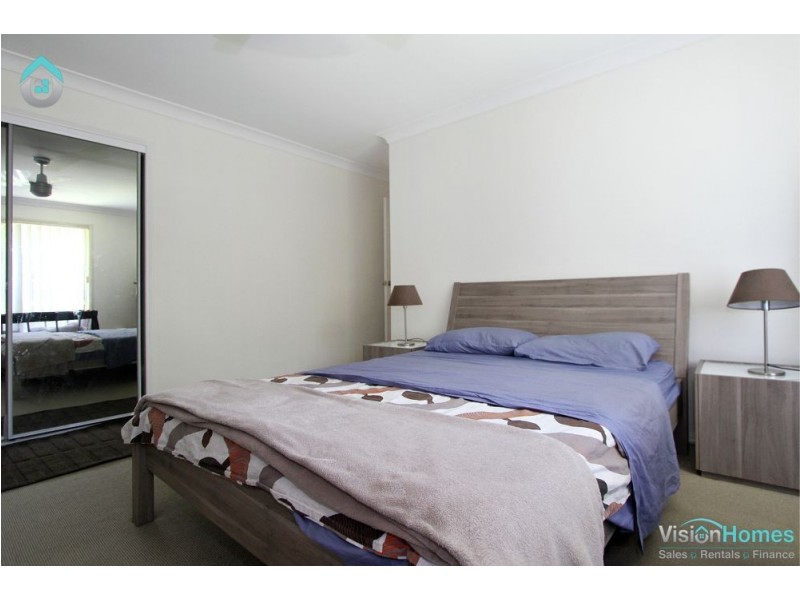 27 Naracoorte Place, Parkinson QLD 4115