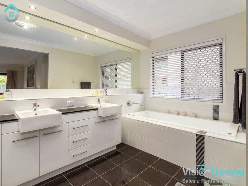 2-4 Cranbourne Drive, Jimboomba QLD 4280