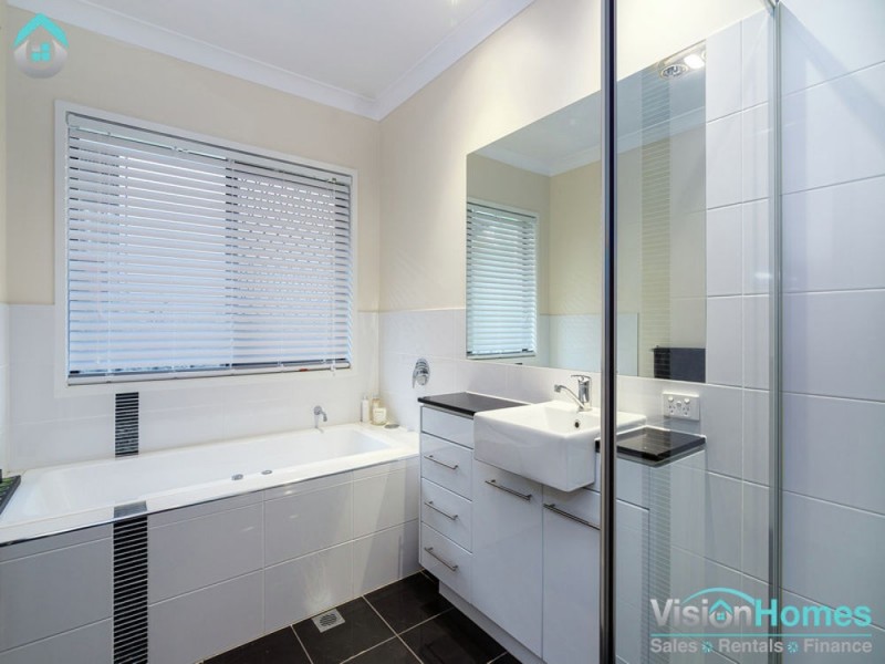 2-4 Cranbourne Drive, Jimboomba QLD 4280