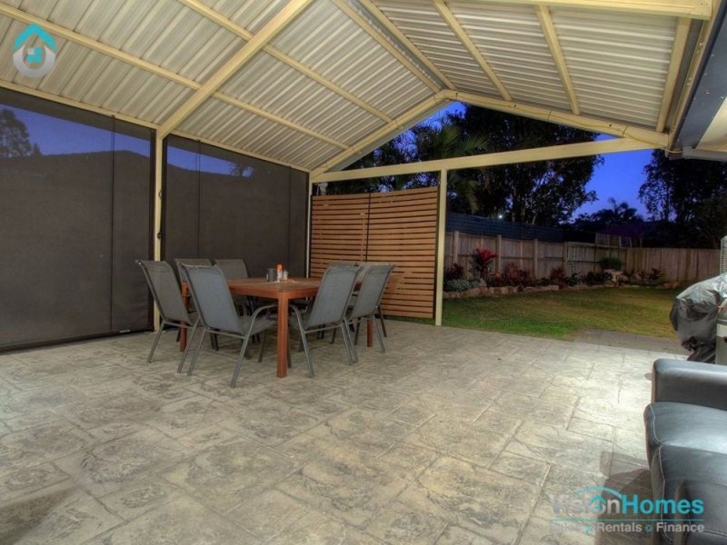 5 Gilbert Court, Hillcrest QLD 4118