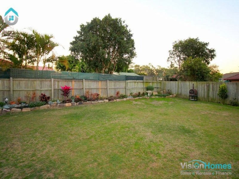 5 Gilbert Court, Hillcrest QLD 4118